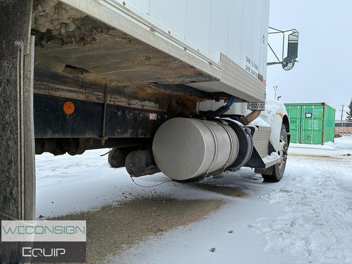 Used 2015 Kenworth T370 Van Truck