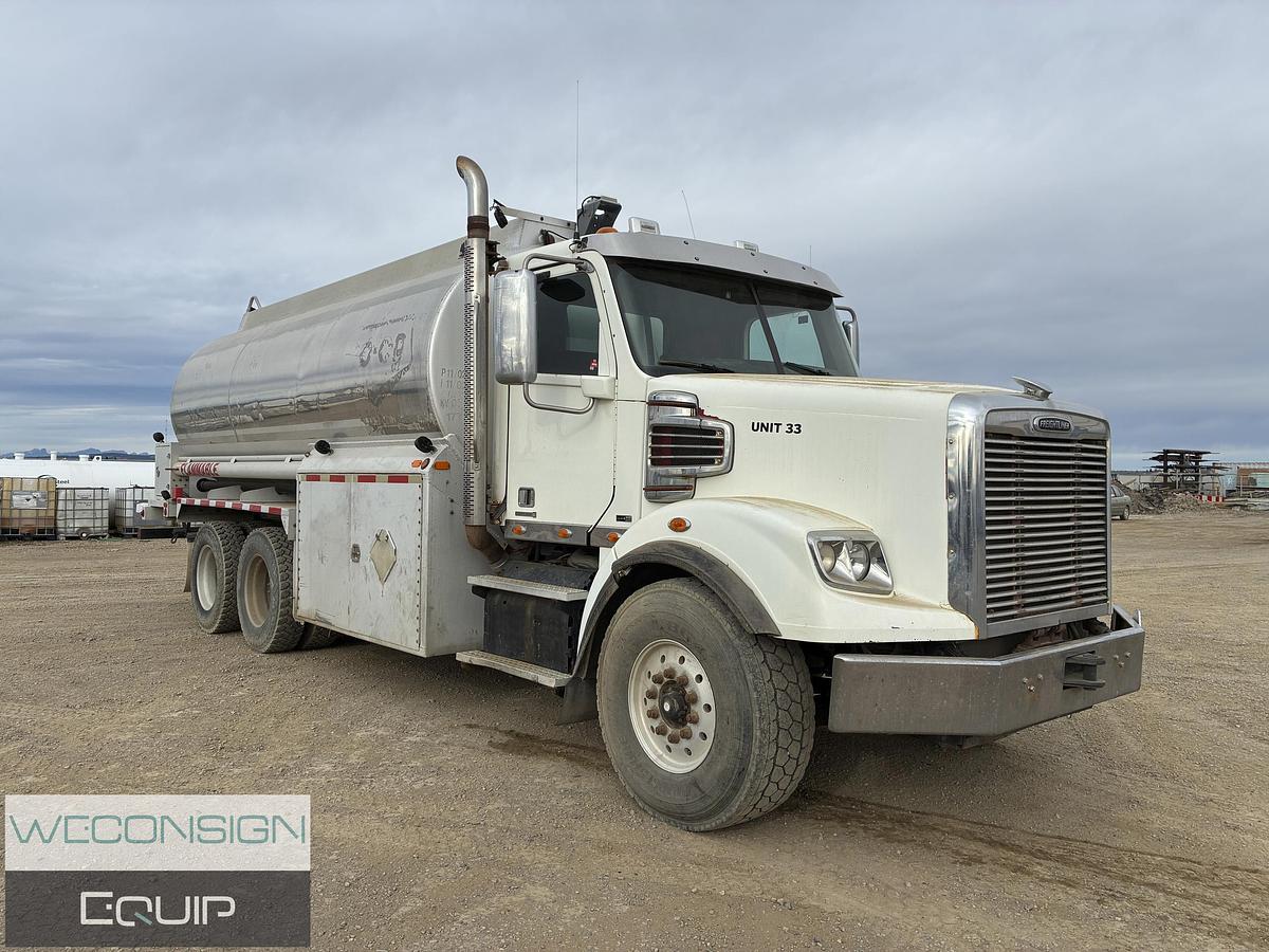 Used 2011 Freightliner Coronado SD Fuel and Lube Truck
