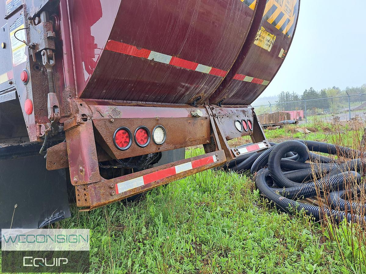 Used 2014 Freightliner M2 106 Sideload Refuse Unit