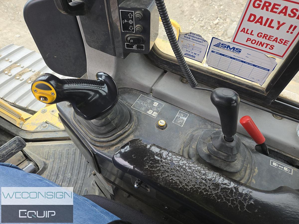 Used 2018 Komatsu D65Pxi Crawler Dozer