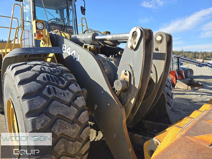 Used 2007 John Deere 844J Wheel-Loader