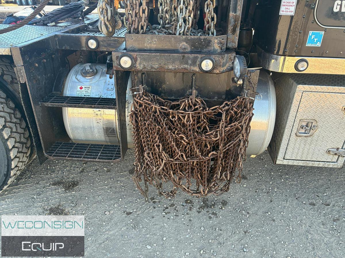 Used 2016 Peterbilt 367 Winch Truck