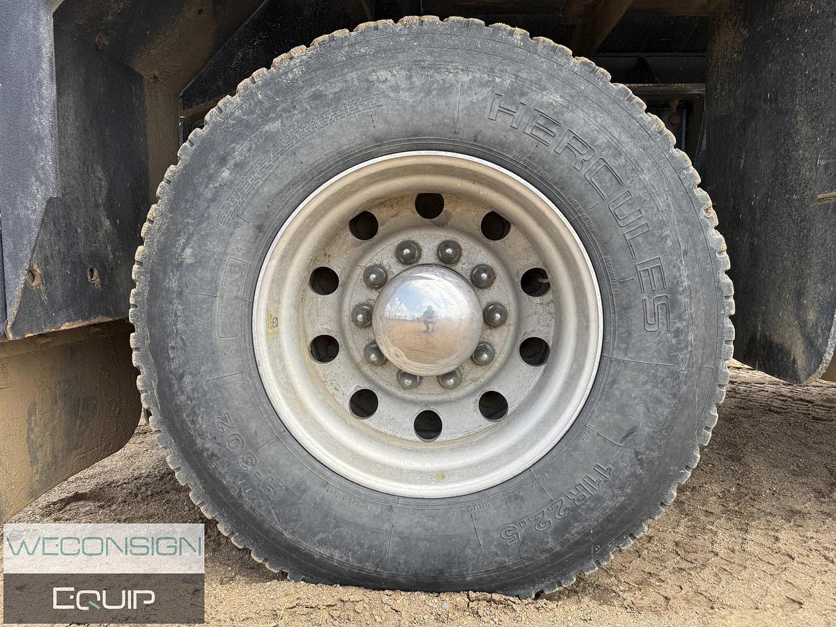 Used 2017 Peterbilt Single Axle Hydrovac