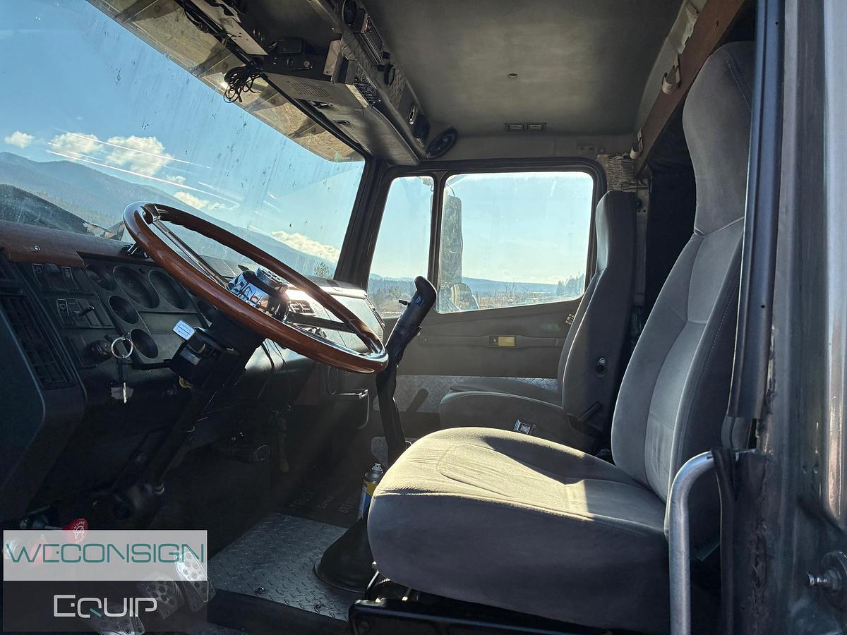 Used 1995 Freightliner FL106