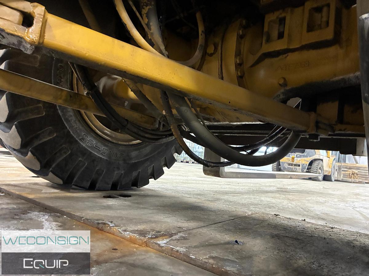 Used 1999 CAT 938G Wheeled Forklift