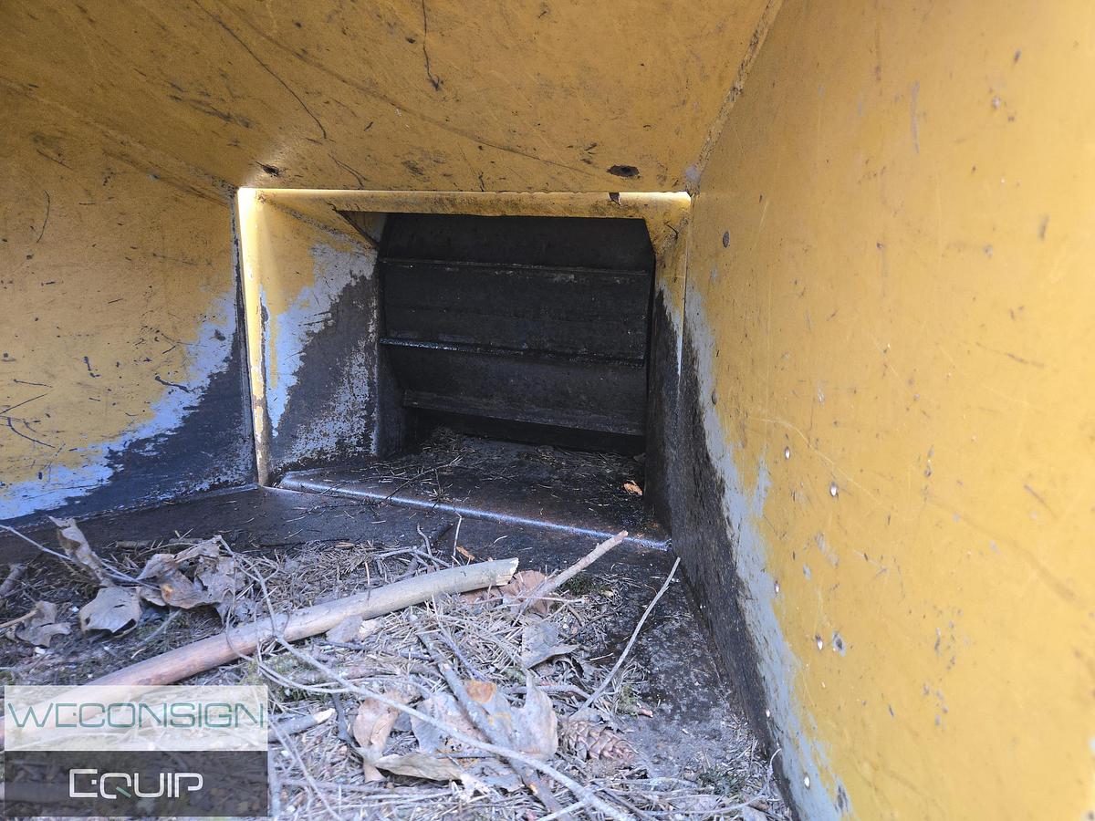 Used 2001 Vermeer BC1000 Wood Chipper