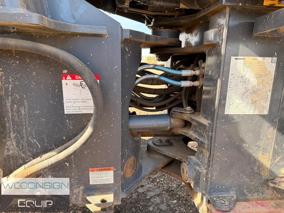 Used GTL-010 2015 Komatsu WA250-6 Wheel Loader