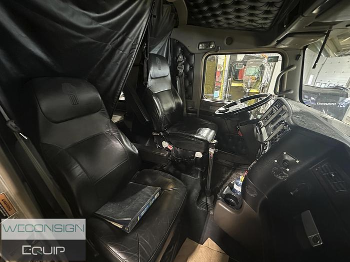 Used 2019 Kenworth W900L Sleeper Tandem Yellow