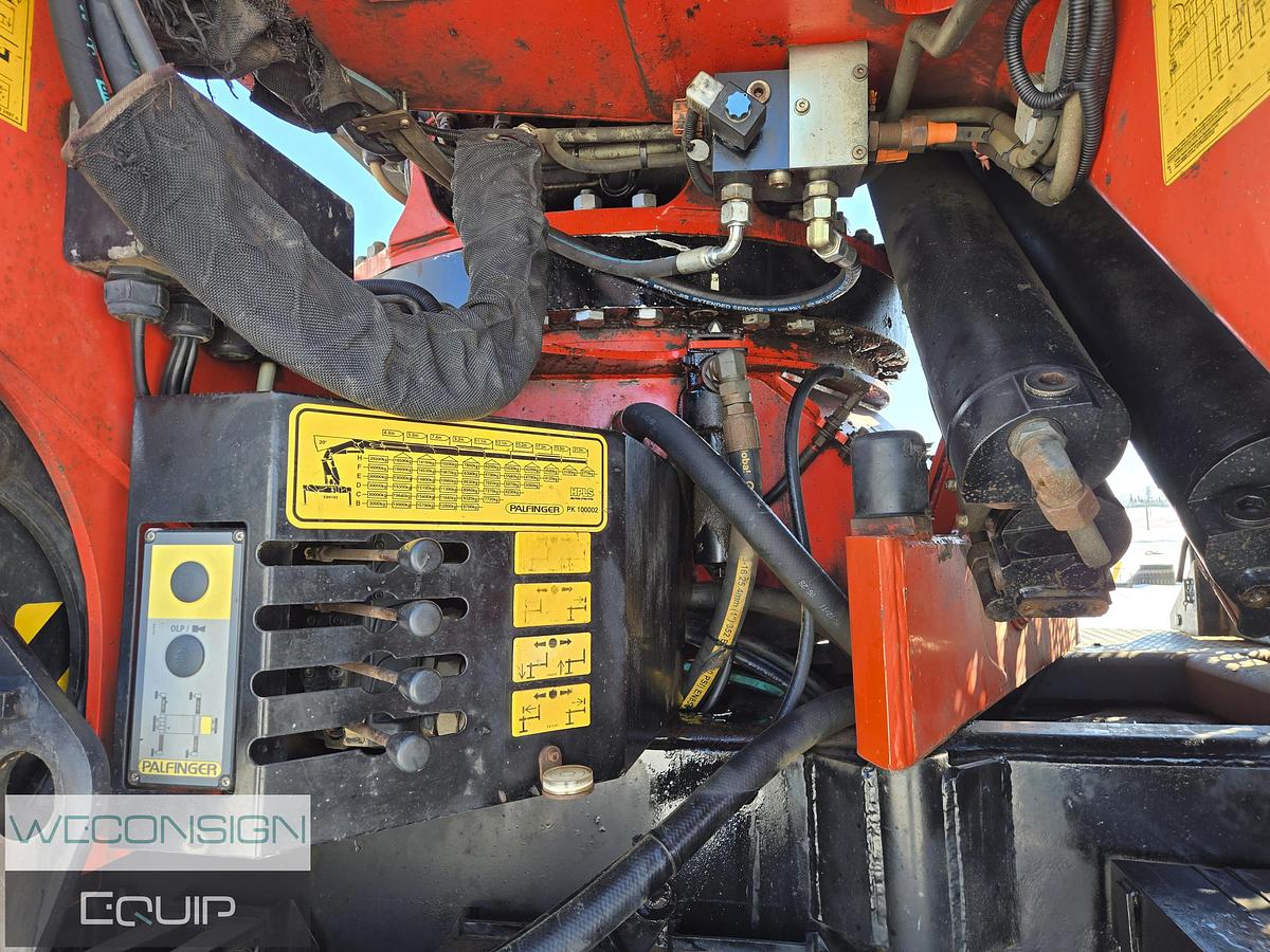 Used 2014 Peterbilt 367 Tan Tri 30 Ton Knuckle Boom Truck