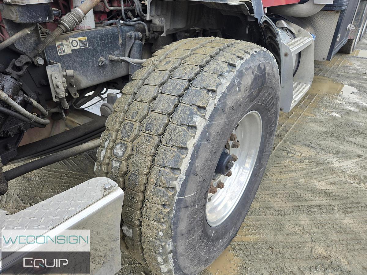 Used 2020 Peterbilt 567 Tri Drive Hydro Excavator