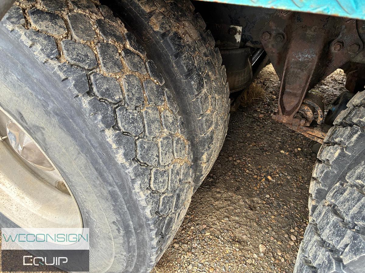 Used 2005 Freightliner FLD120SD Snubbing Rig Truck