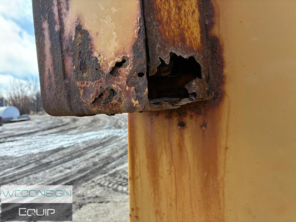 Used 1996 CAT 936F