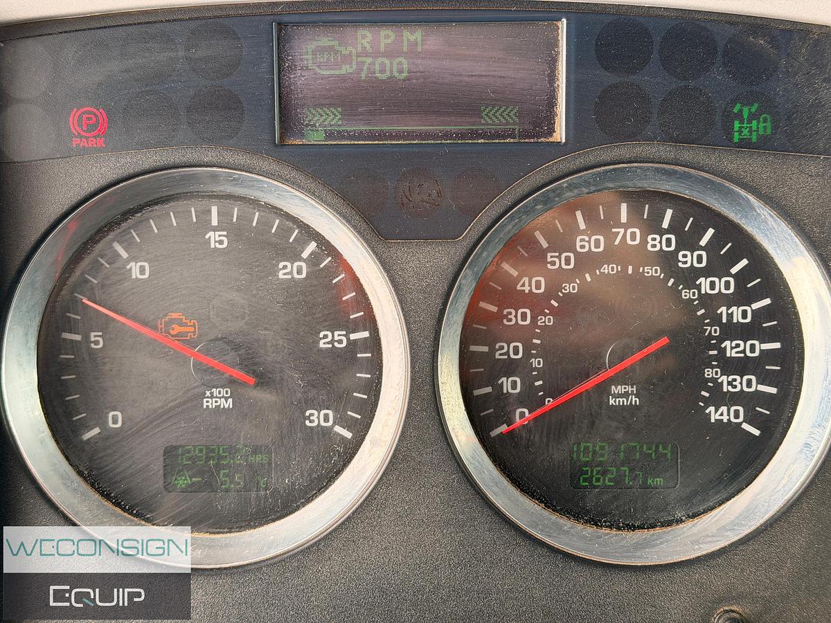 Used 2011 Kenworth T800 Tri Drive Texas Bed Truck