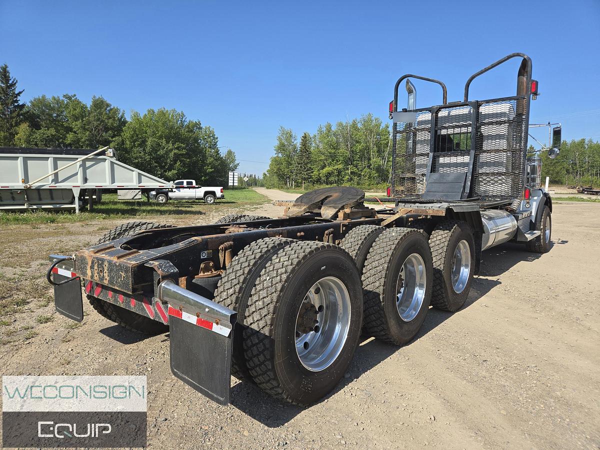 Used 2020 Kenworth T800 Daycab Logging Truck