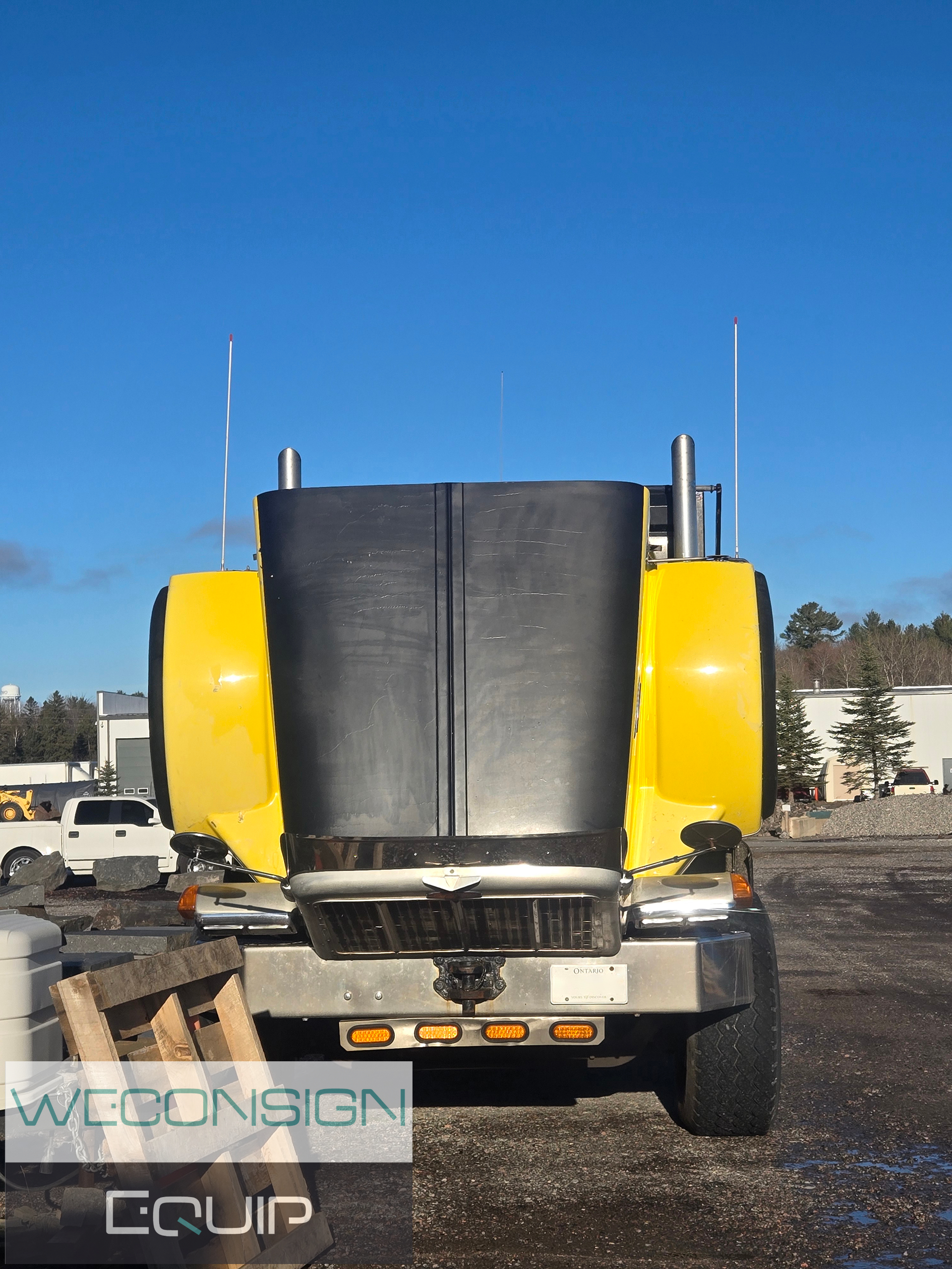 Used 2002 Peterbilt 378 Dump Truck