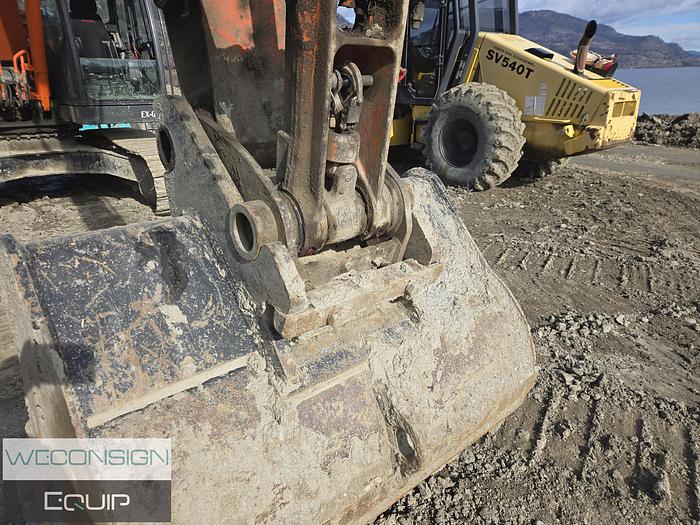 Used 2011 Hitachi  ZX225USR-3 Excavator