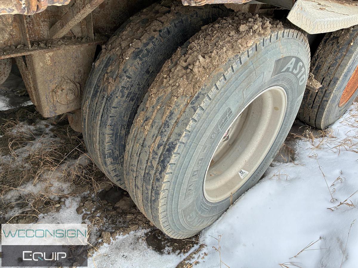 Used 2004 Doepker Super B Flat Deck 32x28