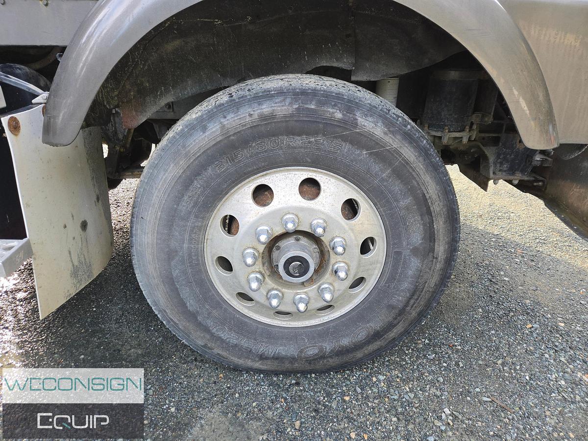 Used 1988 Kenworth T800 TA Water Truck