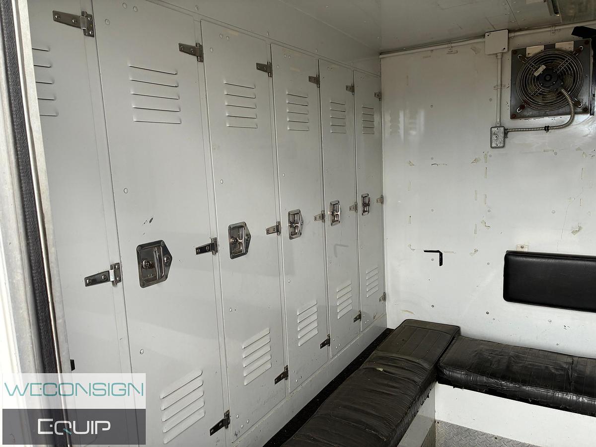 Used 2007 Wells Cargo Enclosed Doghouse Trailer