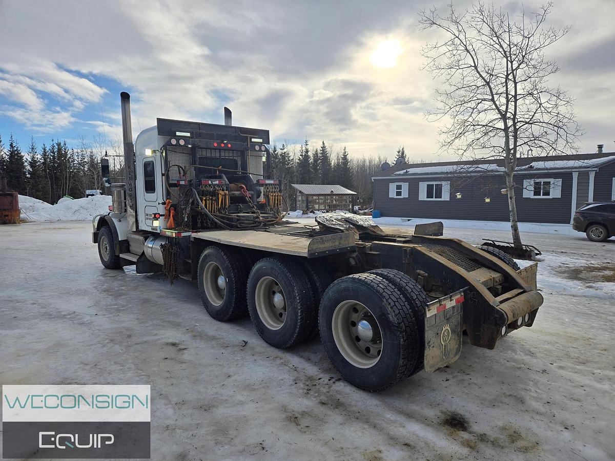 Used 2013 Kenworth T800 Winch Truck