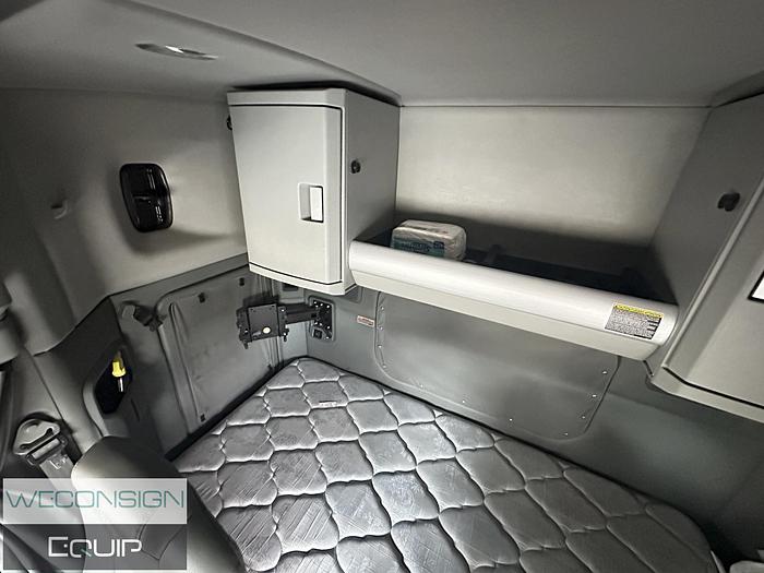 Used 2018 Kenworth T880