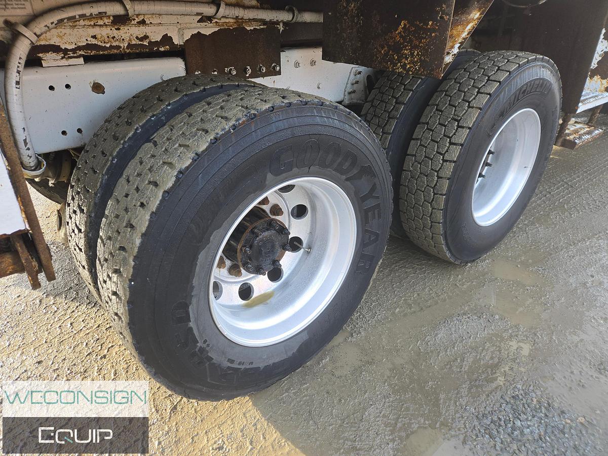 Used 2013 Freightliner 114SD TA Digger Truck