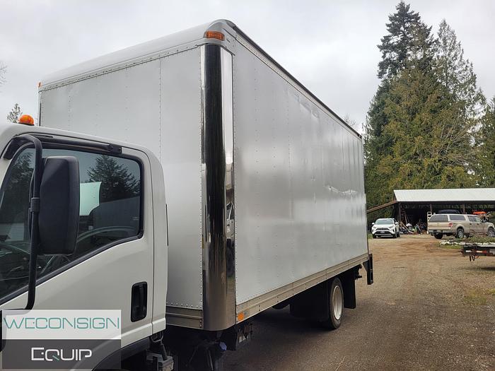 Used 2011 Isuzu NPR 18' Box/Van
