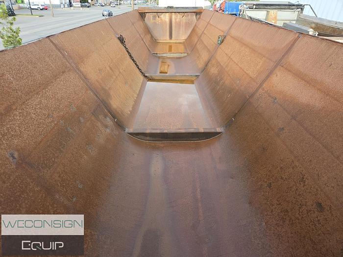 Used 2019 Arne's Tridem Side Dump