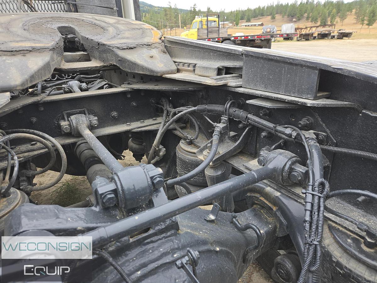 Used 2006 Kenworth W900B Sleeper Truck Tractor