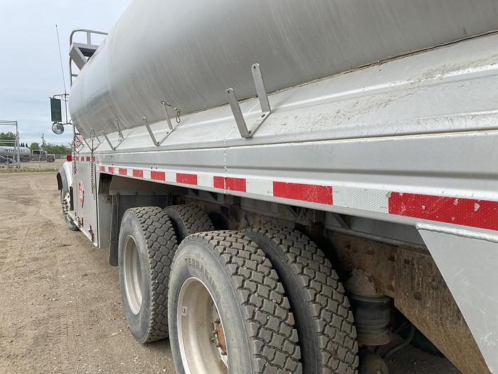 Used 1996 Kenworth T800 Pressure / Fuel Steam/Pressure Truck