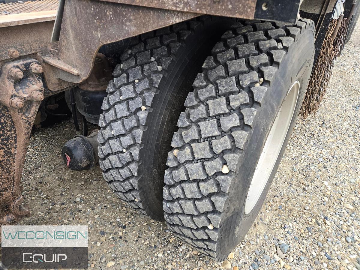 Used 2004 Kenworth T800 Winch Truck