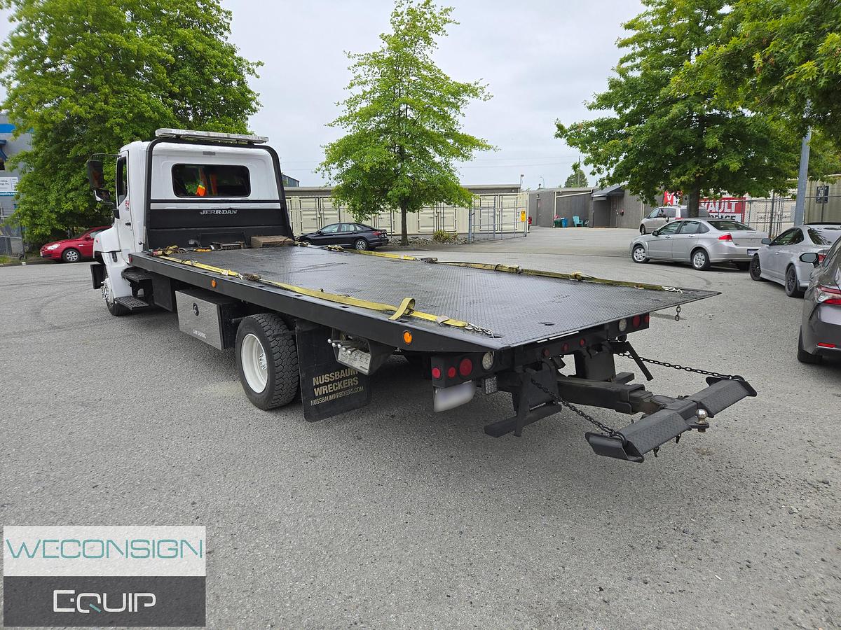 Used 2013 Hino Single Axle Rollback / Tow Truck