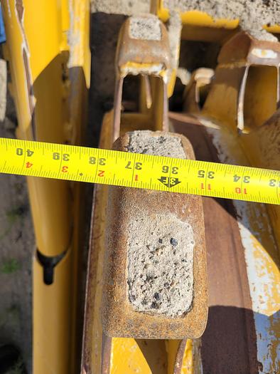 Used 1994 CAT  815B Compactor