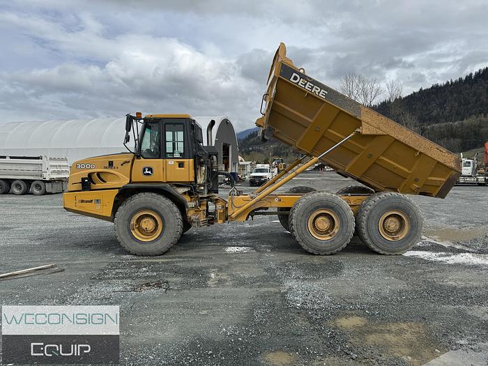 Used 2012 John Deere  300D