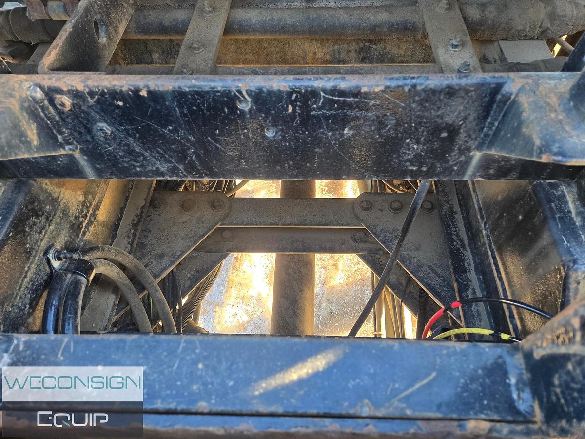 Used 2006 Kenworth C500B Bed Truck