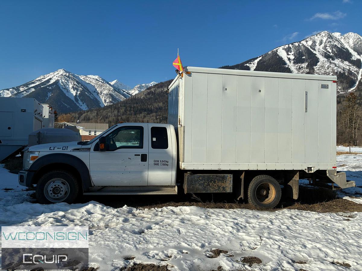 Used 2015 Ford F-550 Extended Cab Lube Truck
