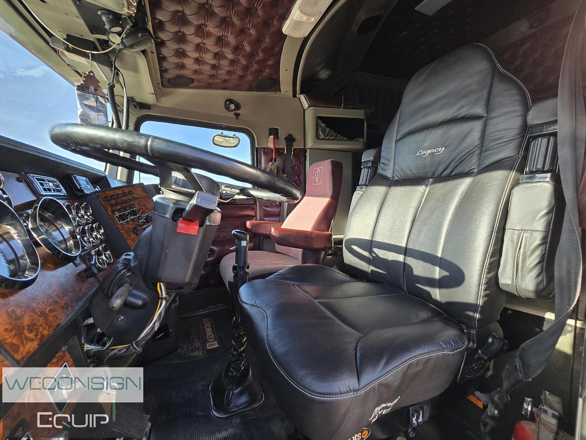 Used 2000 Kenworth W900B