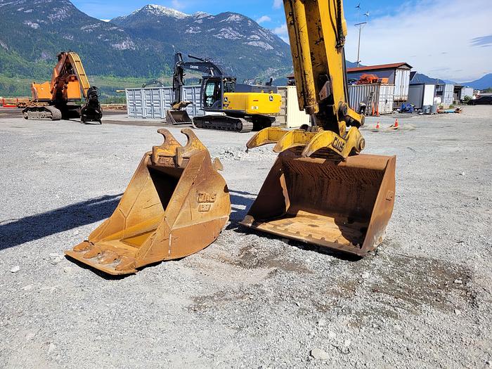 Used 1997 John Deere 200LC  Excavator