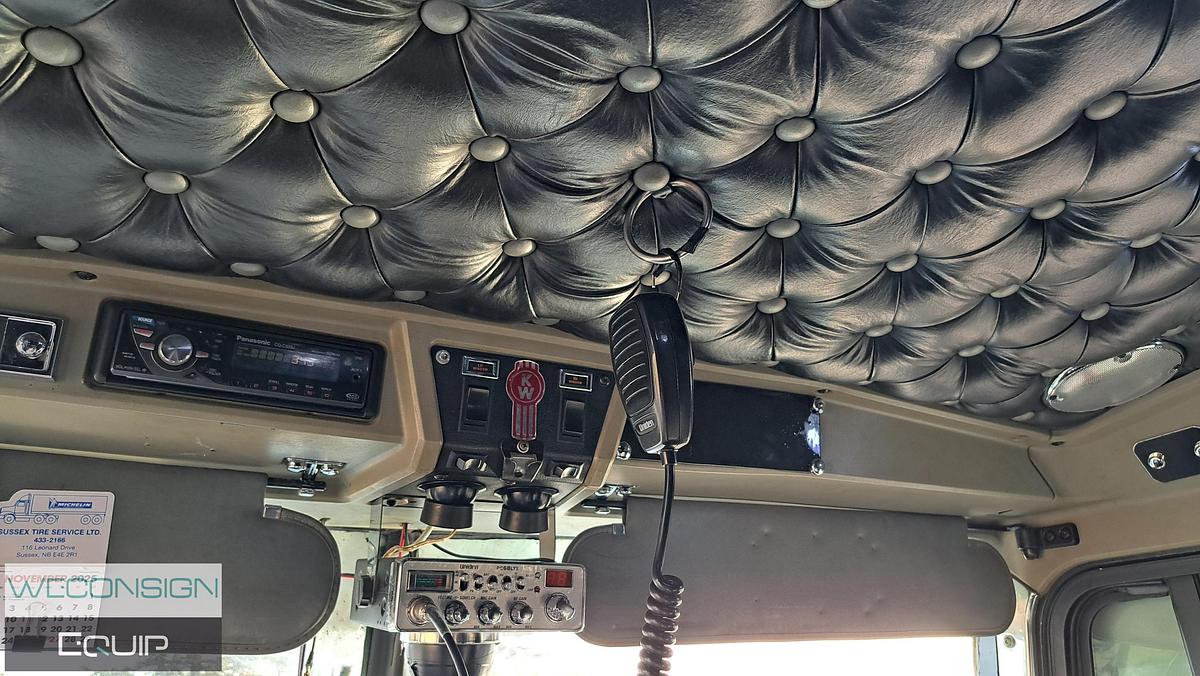 Used 2001 Kenworth W900B