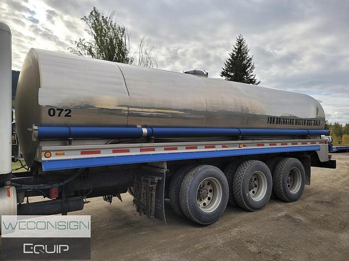 Used 2007 Freightliner Columbia Water/Tank