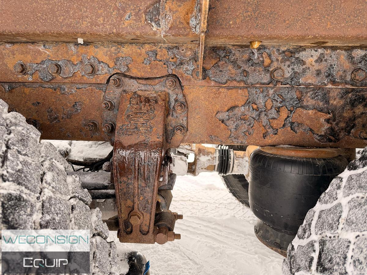 Used 2015 Peterbilt 367 Tri Drive Winch Truck