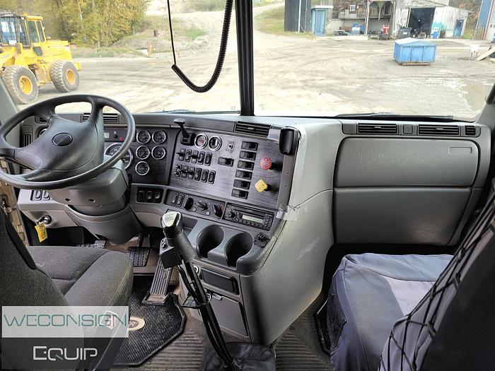 Used 2007 Freightliner Columbia Water/Tank