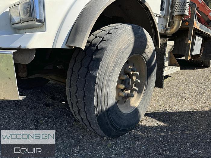 Used 2006 Kenworth T800 Boom/Crane Truck