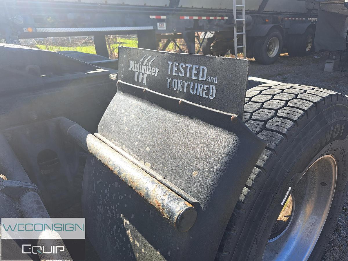 Used 2021 Peterbilt 389