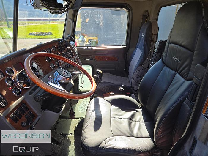 Used 2009 Peterbilt 367 TA Dump Truck