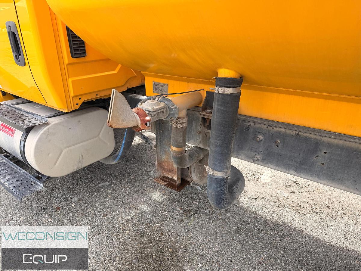 Used 2013 International Single Axle Water Truck