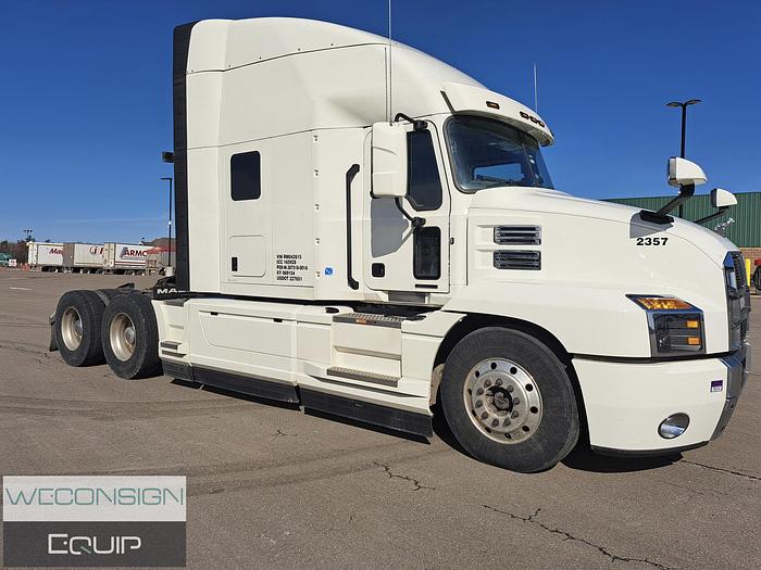Used 2024 Mack  Anthem Hwy Tractor