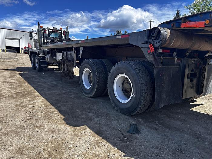 Used 2013 Western Star 6900XD Bed/Deck Truck
