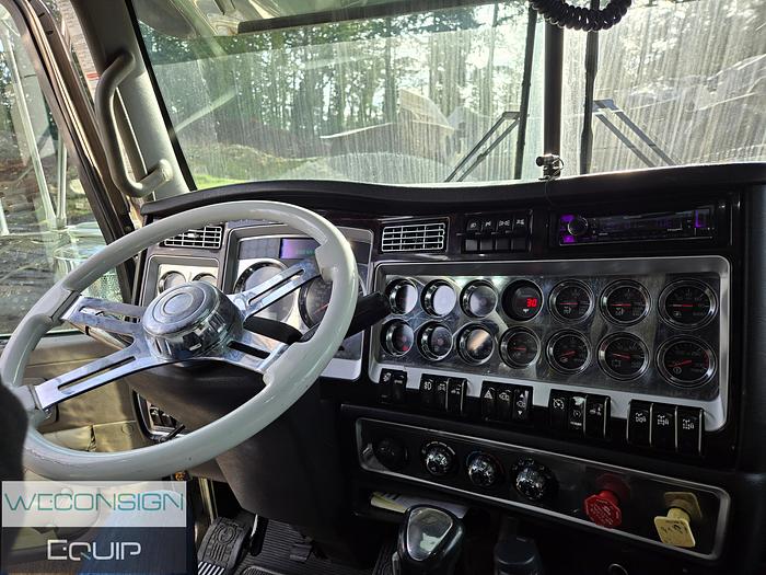 Used 2011 Kenworth W900L