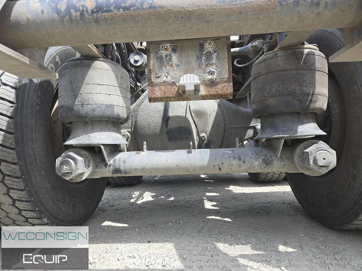 Used 2001 Kenworth T800 TA Lowbed Truck